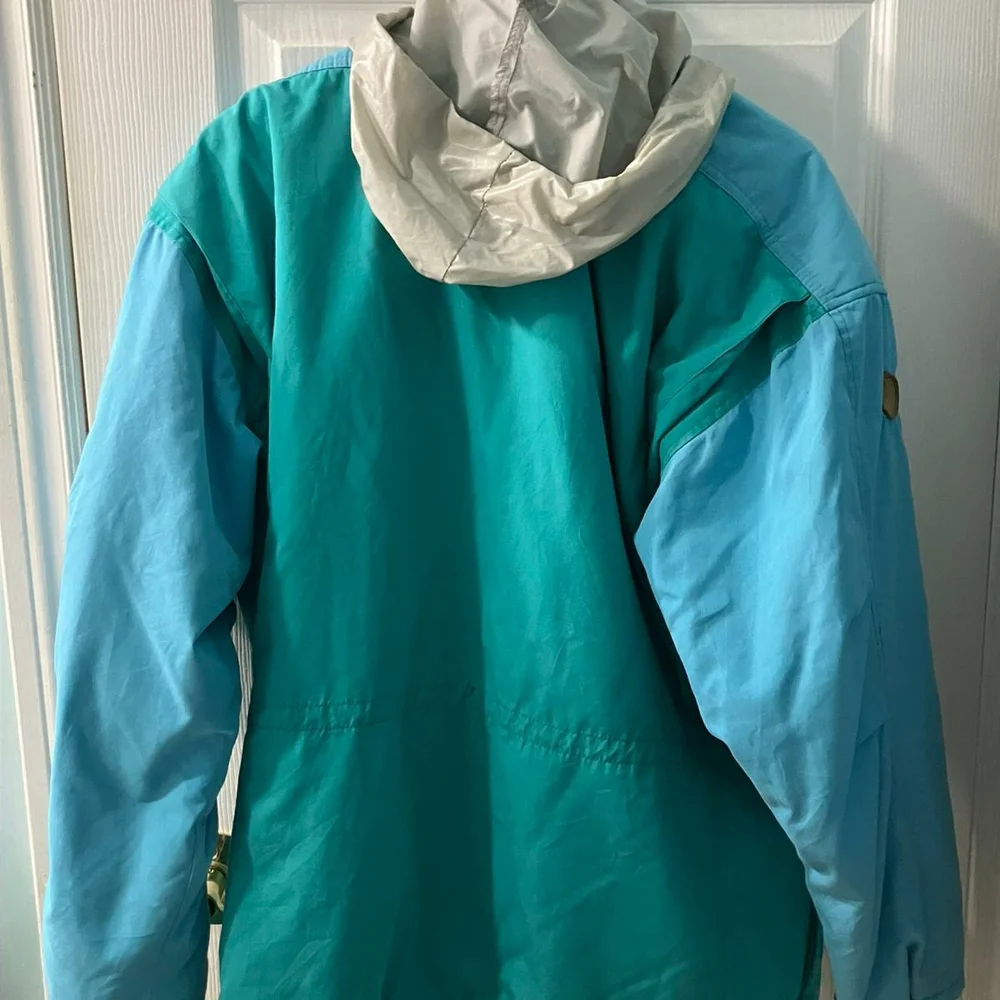Vintage Fjallraven Women's Turquoise Utility Jacket - Picture 5 of 5